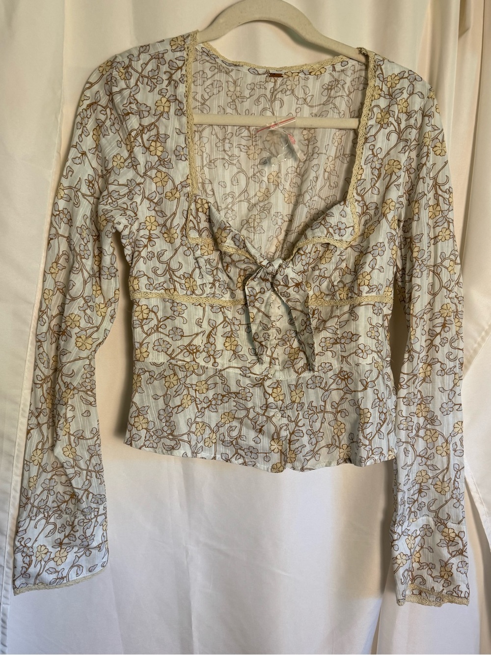 NWT Free People Yellow & white floral long sleeve deep V neck cropped blouse